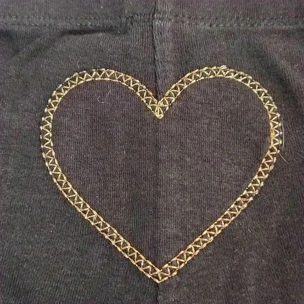 Carter's Gold Heart 2 Piece Outfit. Size 12 months. NWOT